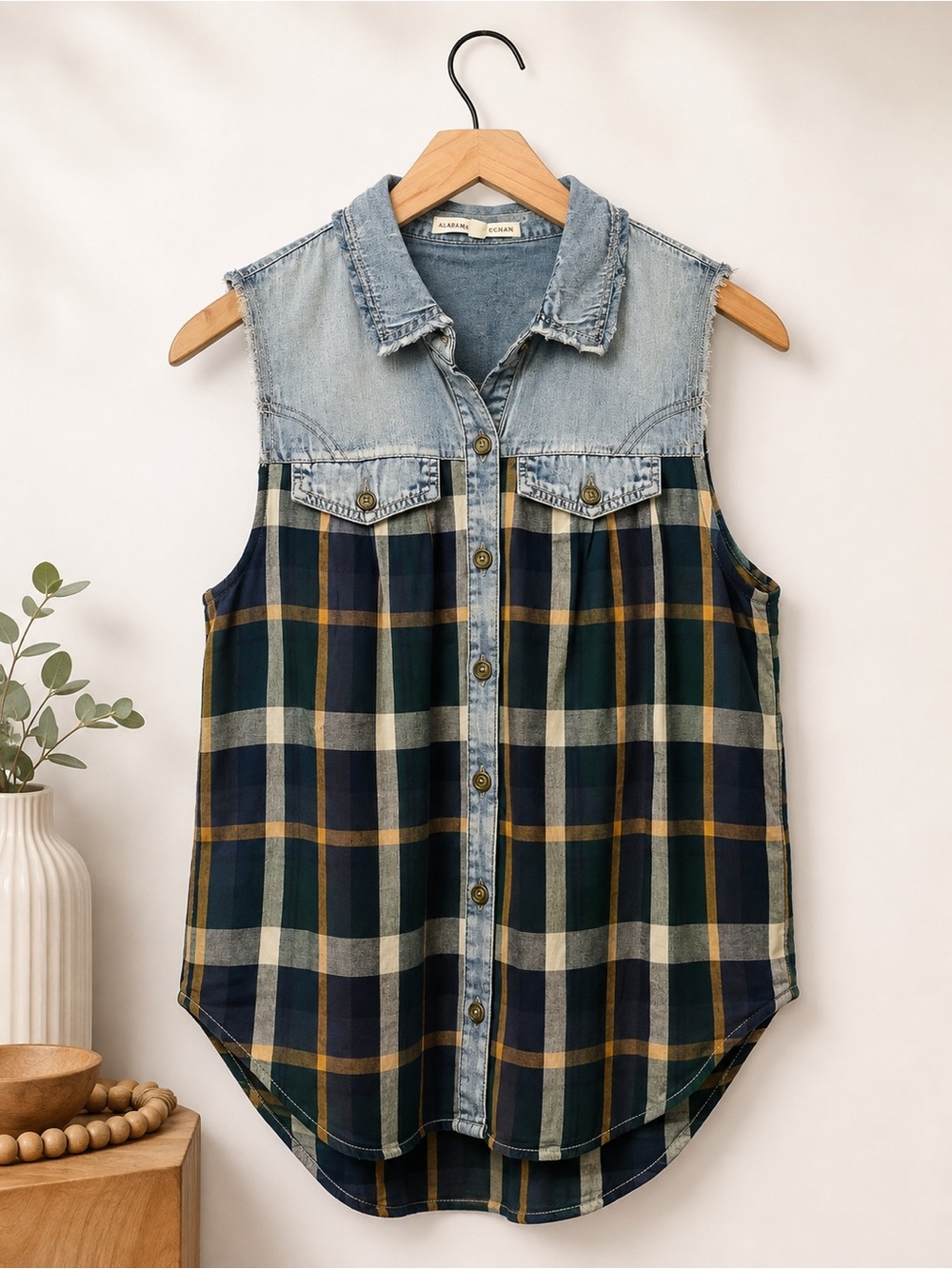 Altar'd State Denim Yoke Plaid Button-Front Sleeveless Top - (376)